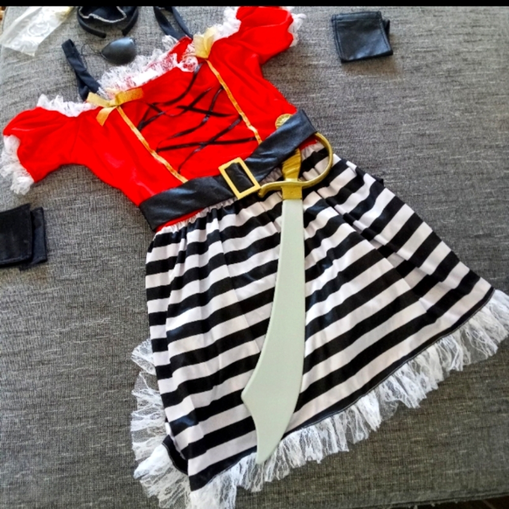“Captain Cutie” Pirate Costume, Size L